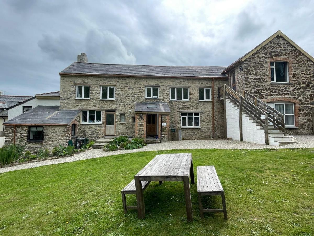 The Old Rectory Southcott Apartment In Jacobstow 10 Mins To Widemouth Bay And Crackington Haven,15 Mins Bude,20 Mins Tintagel, 27 Mins Port Issac Exterior foto